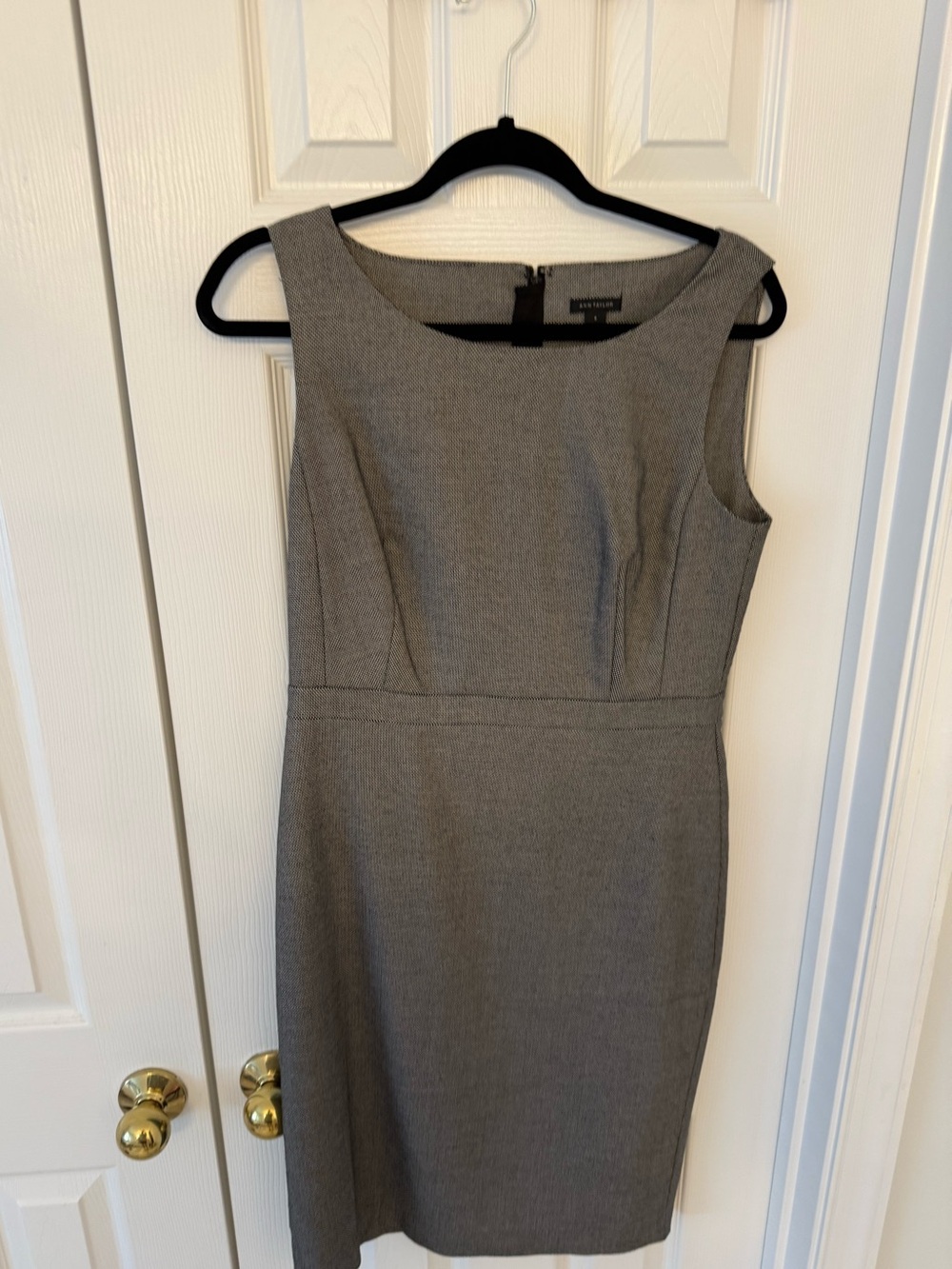 Ann Taylor Gray and Black Sleeveless Dress
